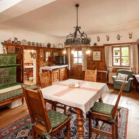 Appartement Schlossmeierhaus - Kristall Lungau *