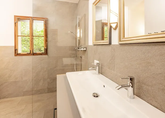 Schlossmeierhaus - Kristall Lungau